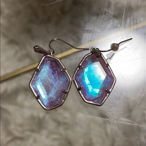Kendra Scott Iridescent earrings